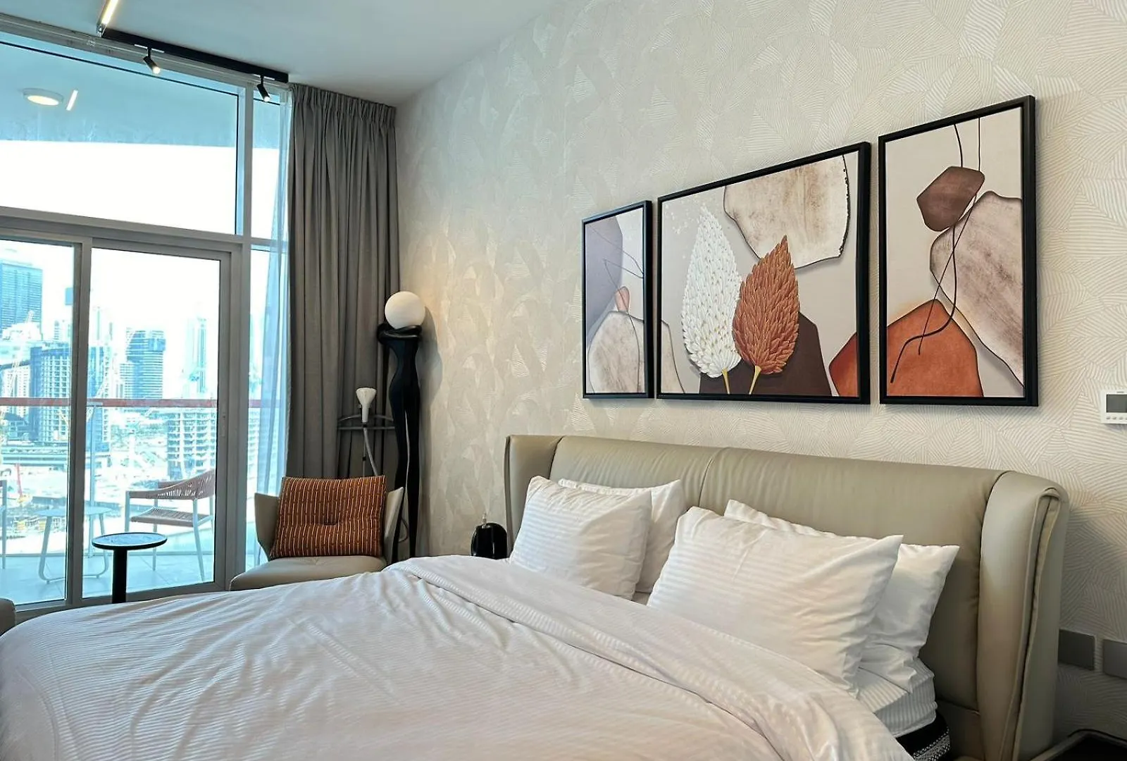 Dubai Canal View And Burj Khalifa View Studio In Business Bay